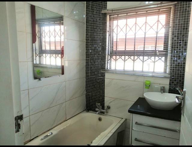 3 BEDROOM HOUSE FOR SALE IN SEBOKENG ZONE 14